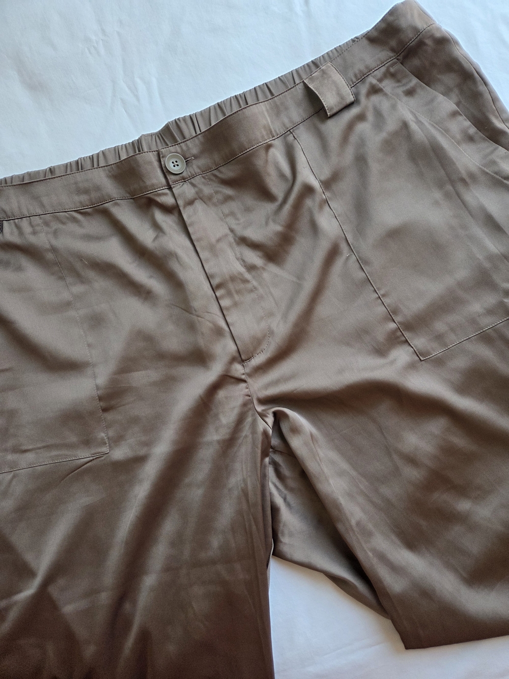 3X Old Navy Tan Elastic-Waist Satin Cargos with Button Detail